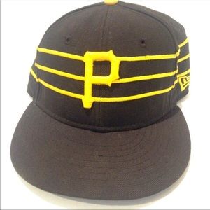 Fitted Cap. Pittsburgh Pirates.  7 1/4. Worn/Clean